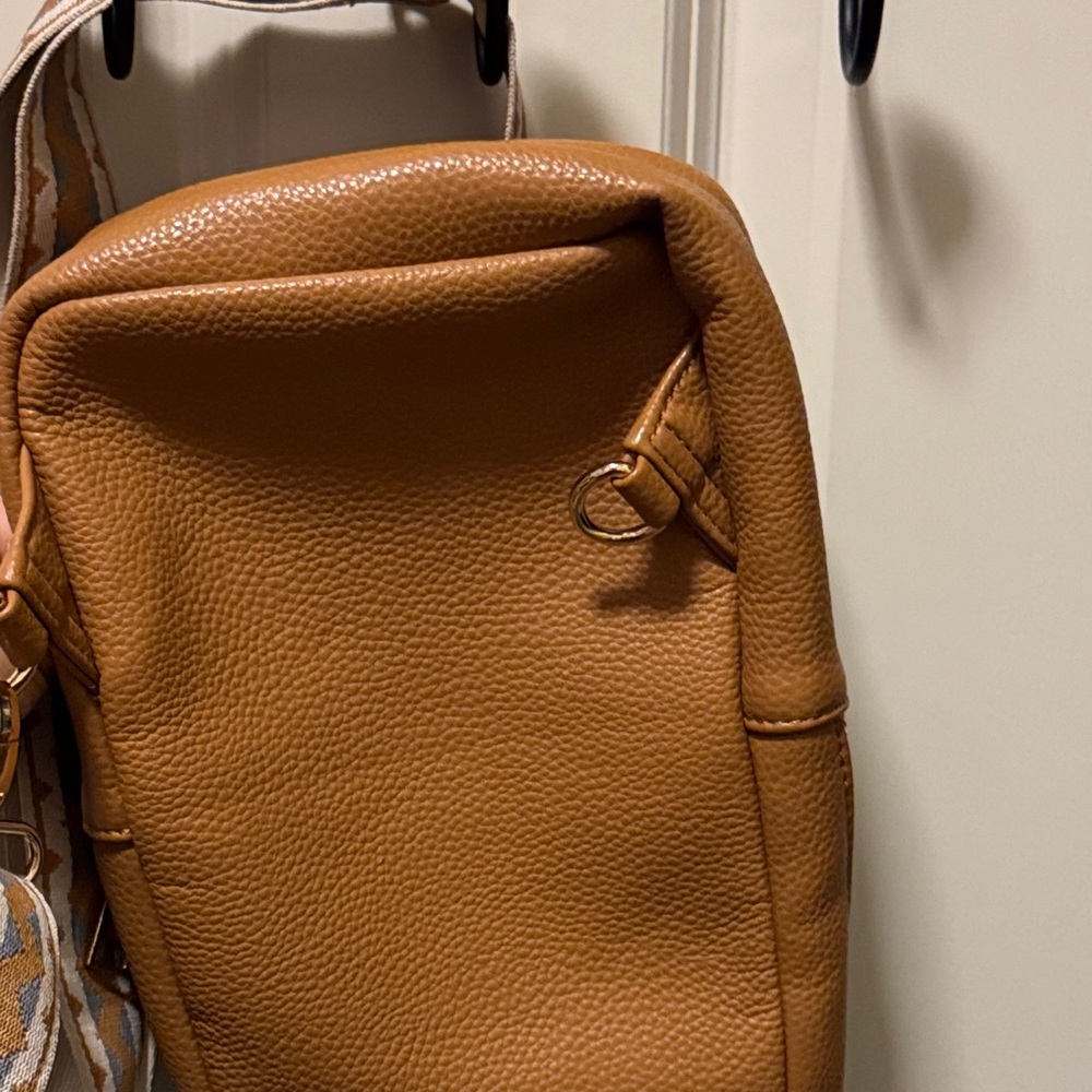 ah-dorned Women's Tan Crossbody Sling Bag Crossbody with Patterned Strap EUC - Picture 15 of 15